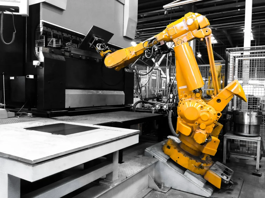 robot-arm-bending-metal-sheet-by-sheet-bending-mac-2024-12-07-05-52-40-utc